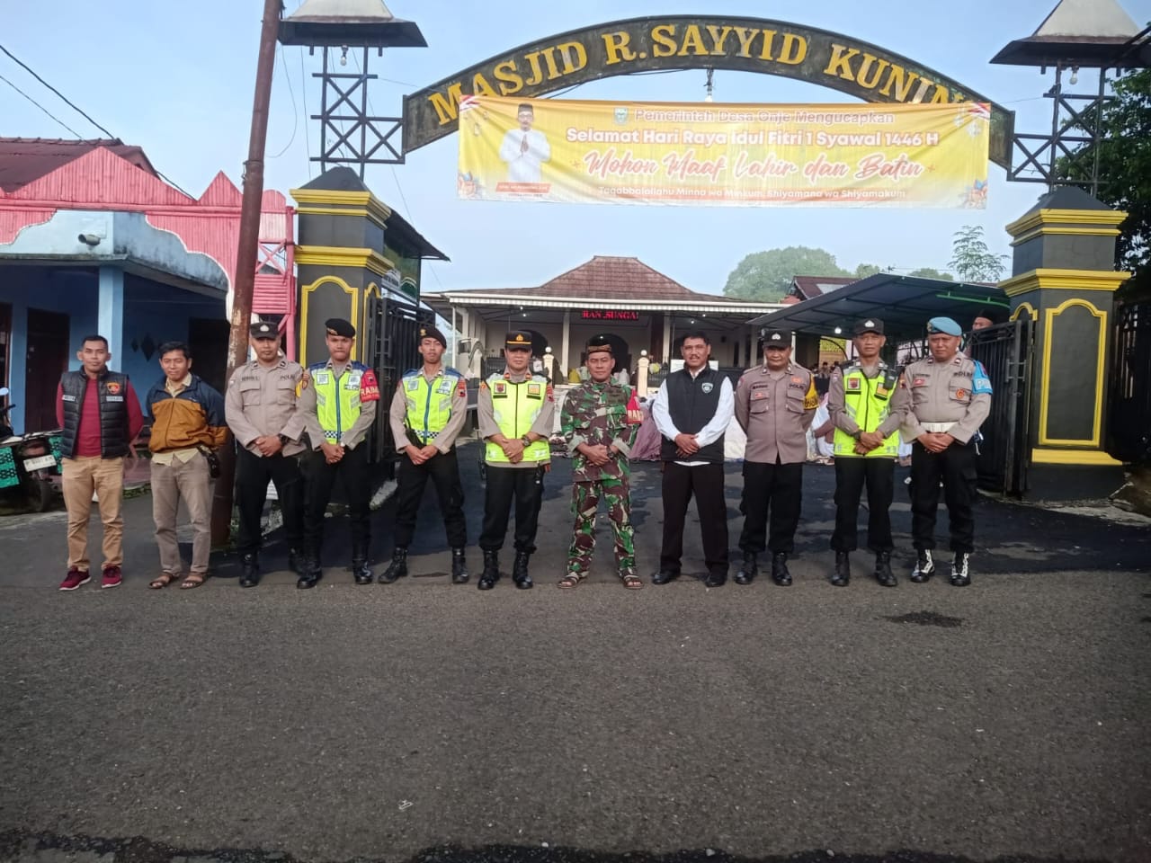 Polres Purbalingga Amankan Salat Idul Fitri Islam Aboge di Desa Onje