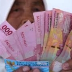 Bantuan senilai Rp900.000 yang diterima 72 Keluarga Penerima Manfaat (KPM) diduga dipotong secara sistematis oleh oknum