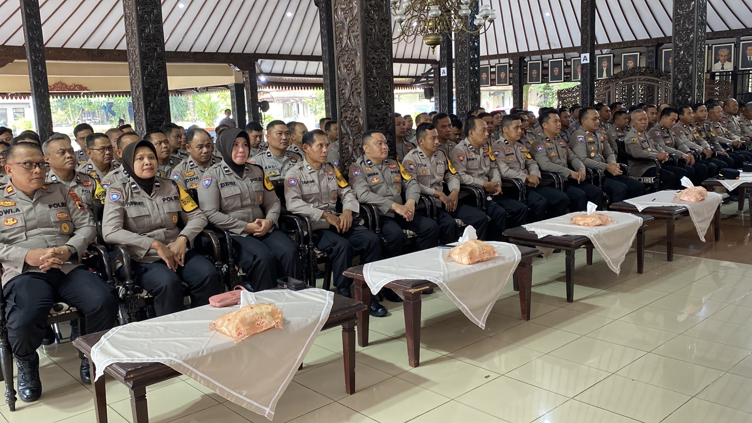 Kapolres Purbalingga Ingatkan Bhabinkamtibmas Agar Selalu Hadir di Tengah Masyarakat