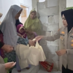 Polres Purbalingga Bagikan Takjil dan Makanan Buka Puasa di Pondok Pesantren