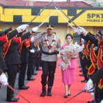 Tradisi Pedang Pora Sambut Kapolres Purbalingga yang Baru, AKBP Hendry Susanto Sianipar Jabat Kapolres Purbalingga