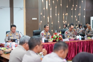Jelang Aksi Evaluasi Dua Tahun Pemerintahan Prabowo-Gibran, Kapolda Jateng Tekankan Pengamanan Humanis dan Berwibawa